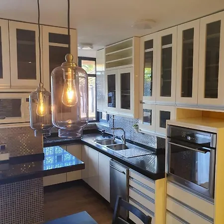 Apartamento 3 Dormitorios, Wifi Gratis, Piscinas, Muy Bien Ubicado 아파트
